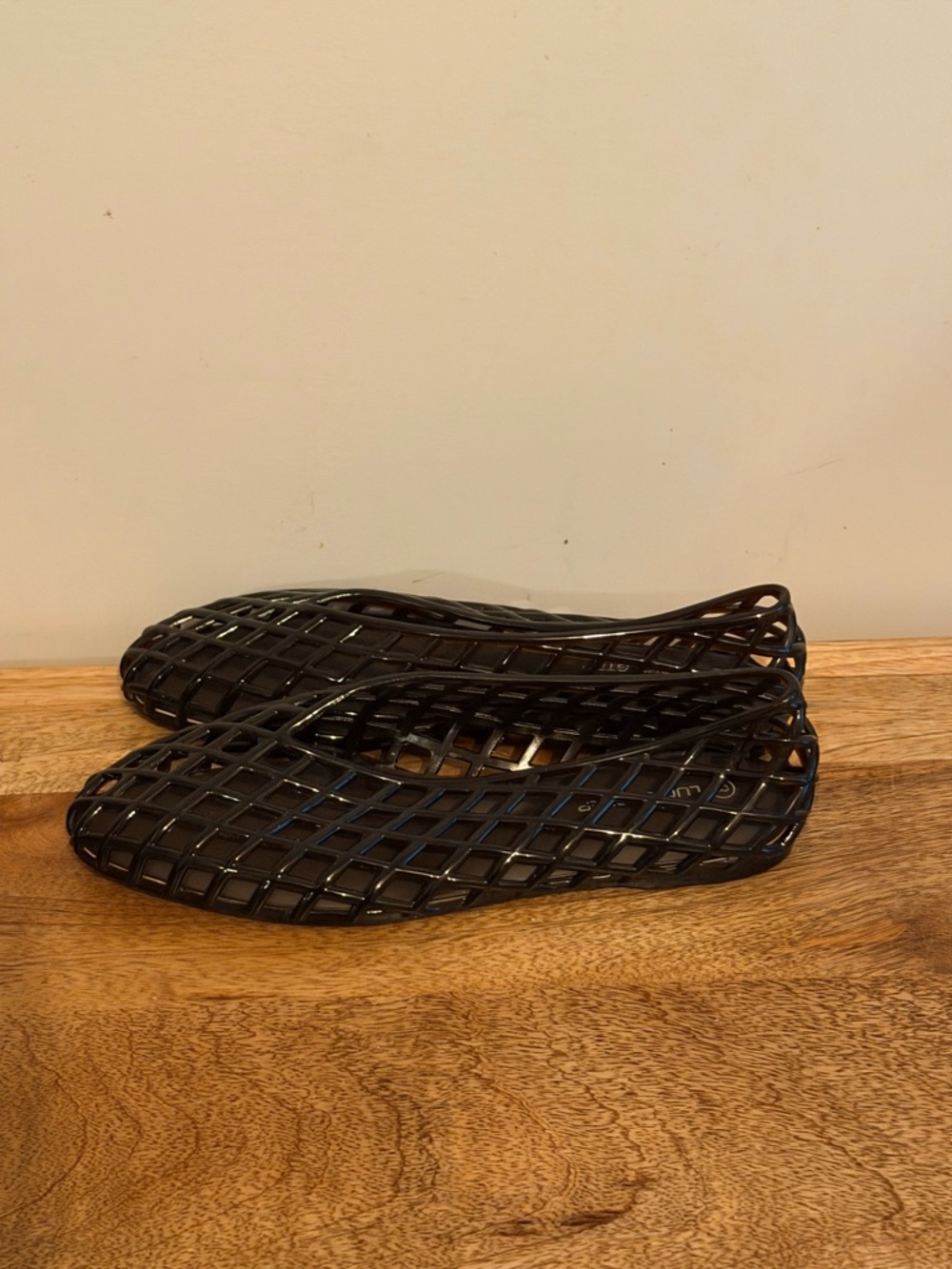 Women’s Black Lattice jelly ballet flats size 8